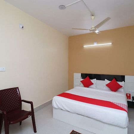 Oyo 35736 Shree Jagannath Lodge Puri Exterior photo