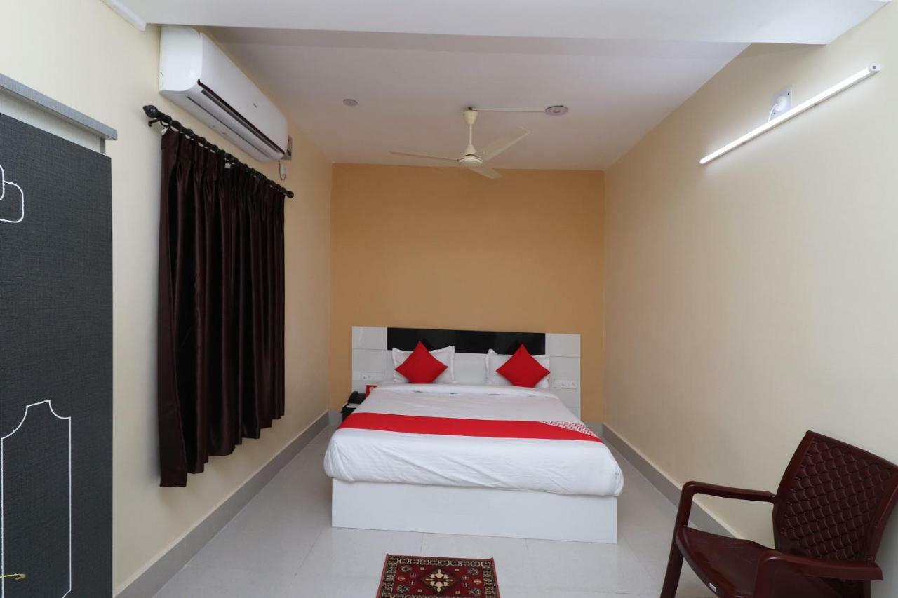 Oyo 35736 Shree Jagannath Lodge Puri Exterior photo