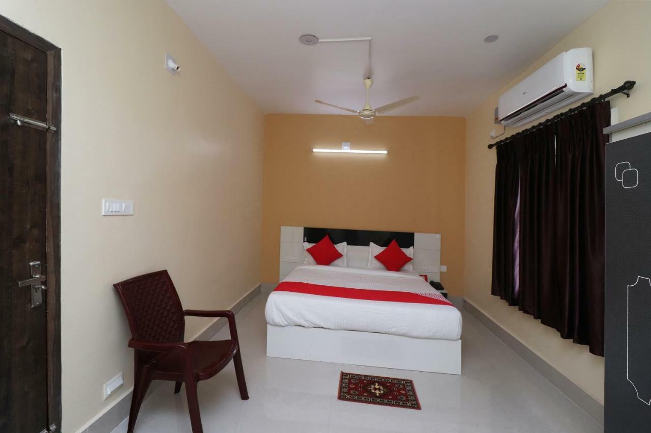 Oyo 35736 Shree Jagannath Lodge Puri Exterior photo